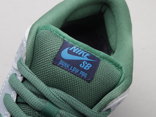 Nike Dunk SB Low Maple Leaf -OG PREMIUM-
