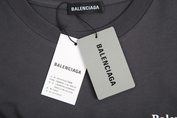 BALENCIAGA DETAILED LOOK